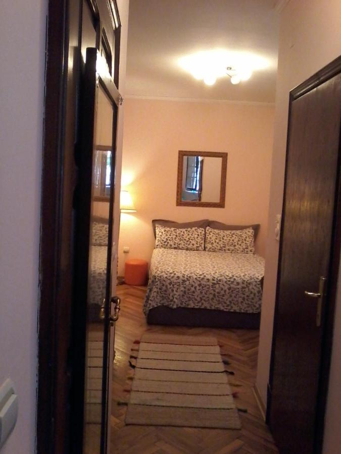 Studio Hram 2 Belgrado Esterno foto