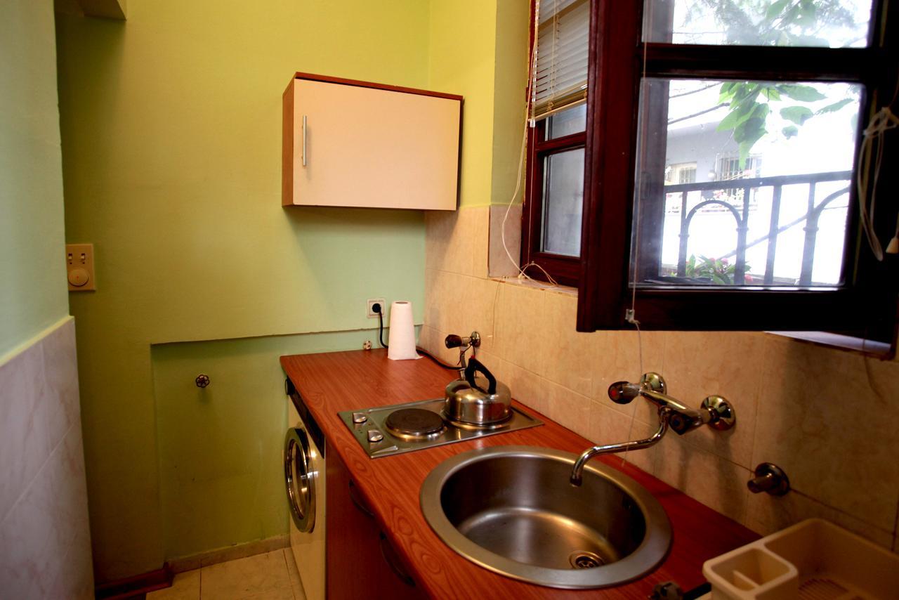 Studio Hram 2 Belgrado Esterno foto